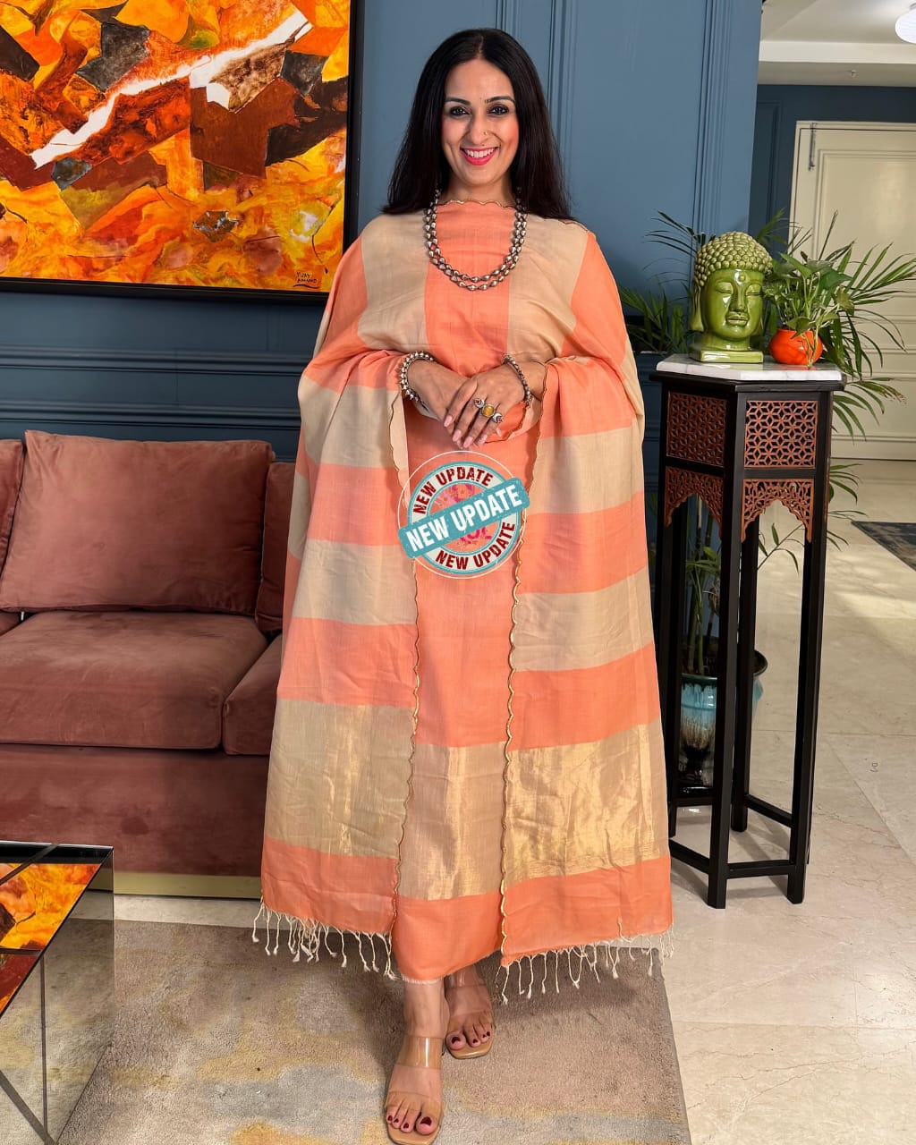 Exclusive Banarasi Unstitched Salwar kameez with Dupatta🦋*   *BANARASI SUIT*cotton suit  *TOP- cotton with zari stripe   *DUPATTA- cotton with zari patta cotton  *BOTTOM-* cotton plain  *2.50 meter each*