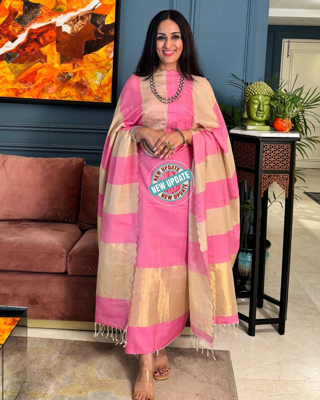 Exclusive Banarasi Unstitched Salwar kameez with Dupatta🦋*   *BANARASI SUIT*cotton suit  *TOP- cotton with zari stripe   *DUPATTA- cotton with zari patta cotton  *BOTTOM-* cotton plain  *2.50 meter each*