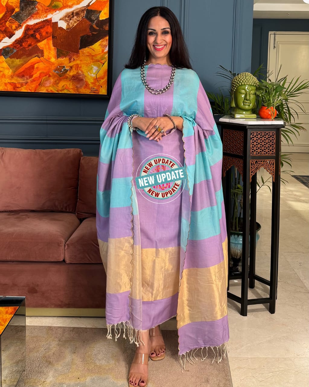 Exclusive Banarasi Unstitched Salwar kameez with Dupatta🦋*   *BANARASI SUIT*cotton suit  *TOP- cotton with zari stripe   *DUPATTA- cotton with zari patta cotton  *BOTTOM-* cotton plain  *2.50 meter each*